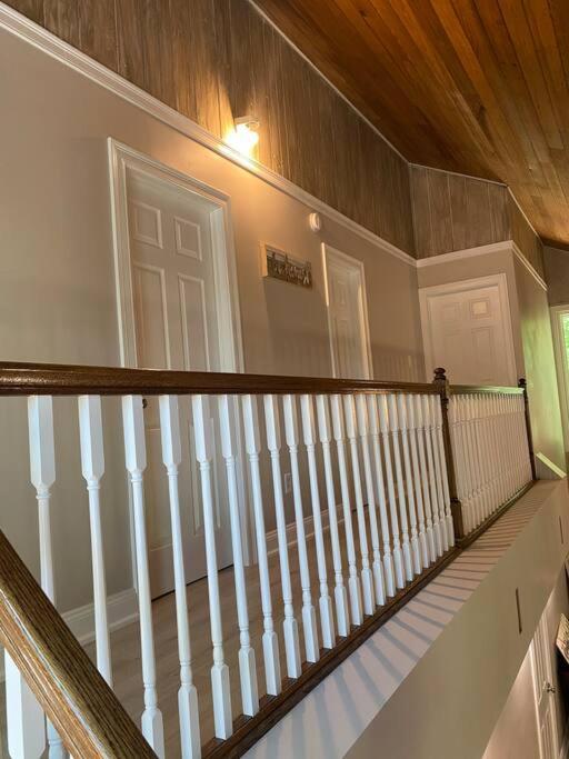 Modern Home Near Lake W Hottub, Game Room, Fireplace Albrightsville Luaran gambar